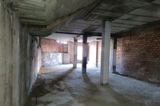 Local comercial en venta en Gines