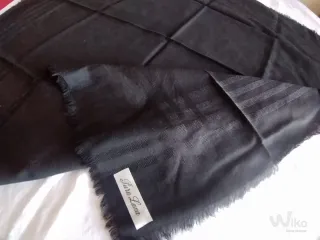 Sciarpina nera in pura lana