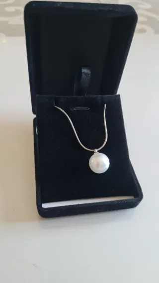 Collana con perla bianca e catena argento
