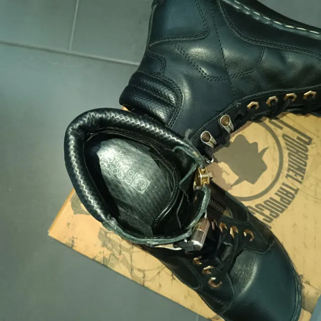 Botín Coronel Tapioca Negro Piel Cremallera