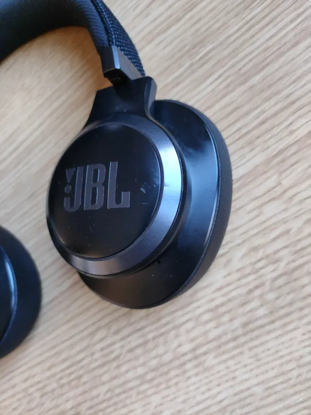 Auriculares JBL LIVE660NC Negros