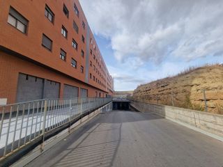 Garaje en venta en Portillejo - Valdegastea en Logroño