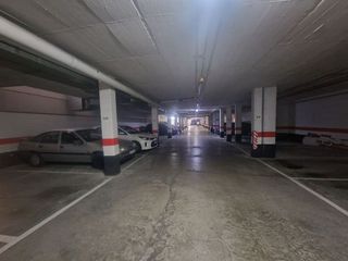 Garaje en venta en Portillejo - Valdegastea en Logroño