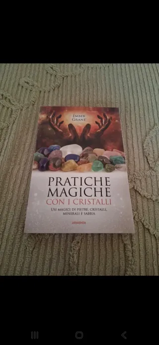 Pratiche Magiche con i Cristalli - Libro
