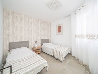 Edificio en venta en Centro en Torrevieja