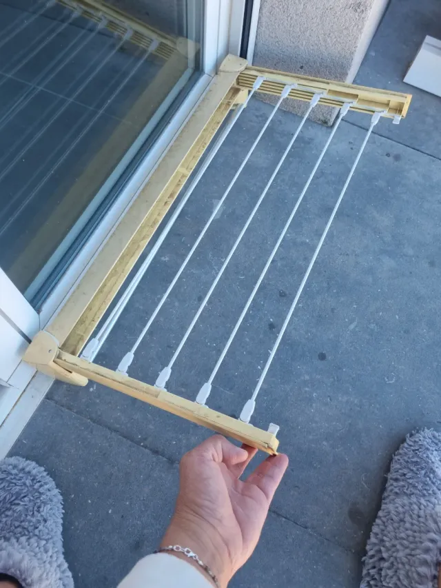 Tendedero de pared plegable