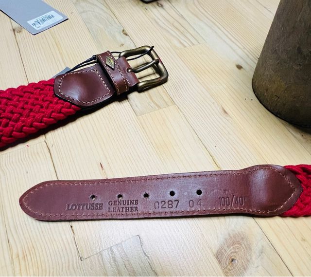 Cinturón Lottusse trenzado rojo