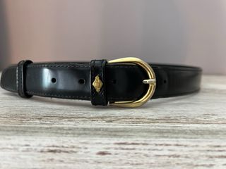 Cinturón Lottusse Piel Negro Hebilla Dorada