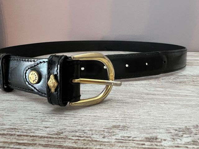 Cinturón Lottusse Piel Negro Hebilla Dorada