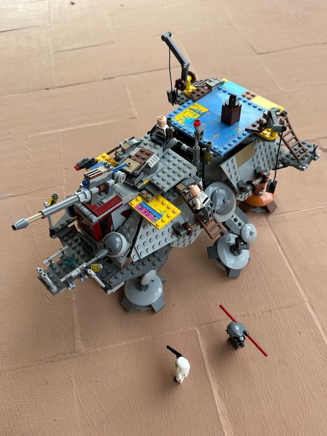 LEGO Star Wars Captain Rex's AT-TE 75157