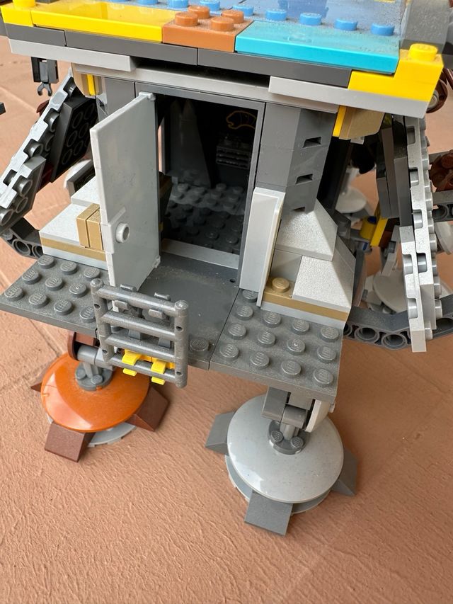 LEGO Star Wars Captain Rex's AT-TE 75157