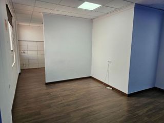Local comercial en alquiler en Marchena