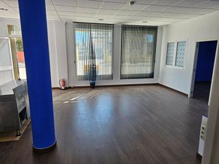 Local comercial en alquiler en Marchena