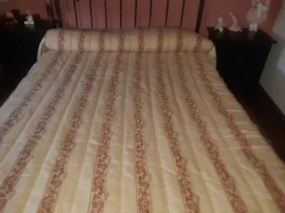 Conjunto cortinas y colcha edredón cama 1,35 cm