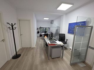 Local comercial en venta en Santa Cruz - Industria - Polígono Campollano en Albacete