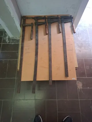 SARGENTOS DE CARPINTERÍA HURKO GRANDES