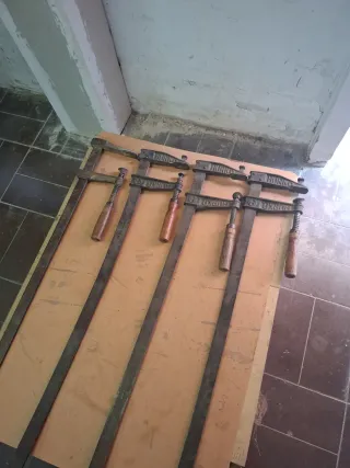 SARGENTOS DE CARPINTERÍA HURKO GRANDES