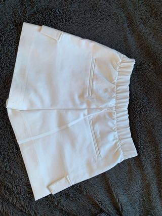 Falda pantalón blanca