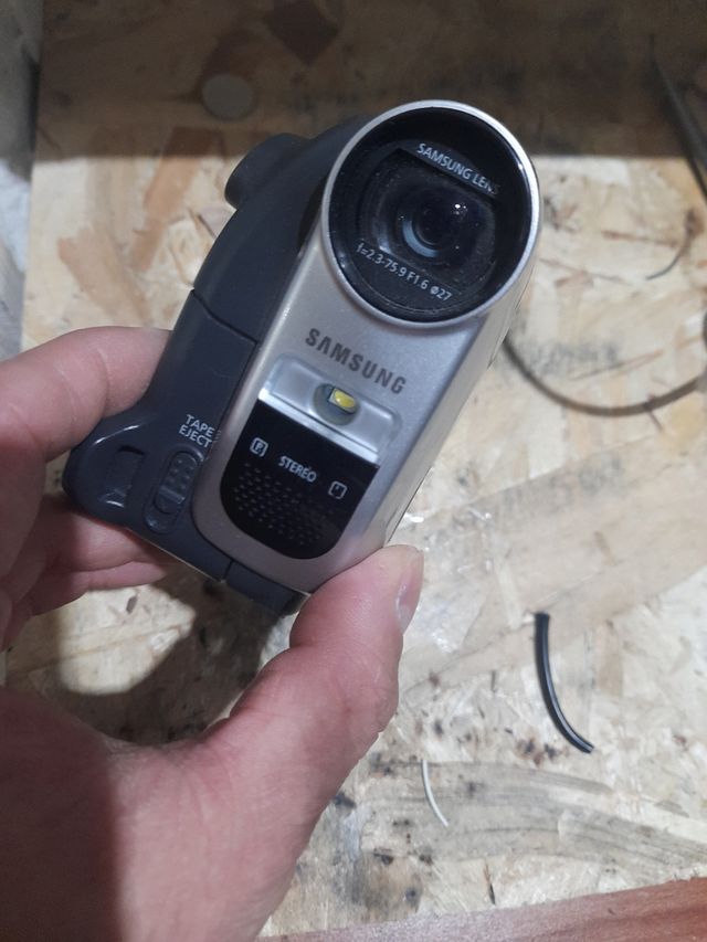 Videocamera Samsung 33x Zoom Digitale 1200x