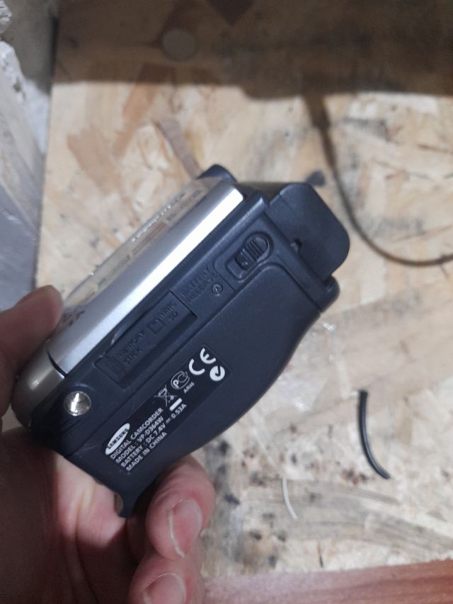 Videocamera Samsung 33x Zoom Digitale 1200x