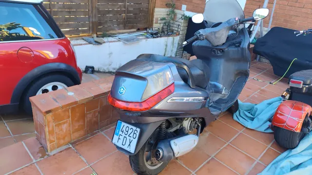 Piaggio X8