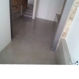 MICROCEMENTO PULIDO EN SUELOS