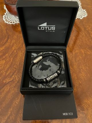 Pulsera Lotus Style Negra y Plateada