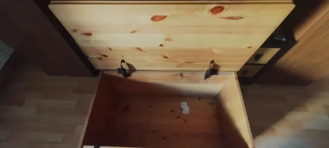 Baúl de madera rústico