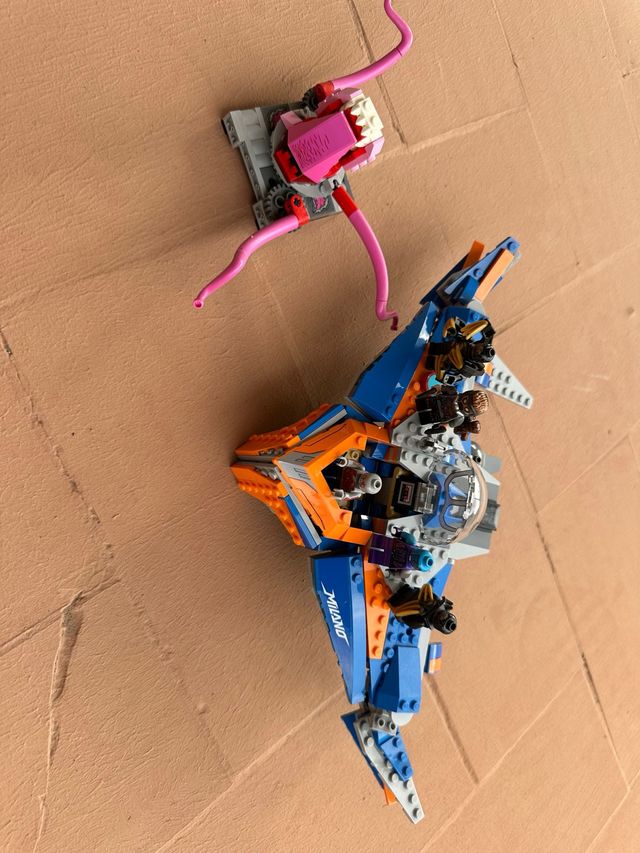 Lego Milano y Monstruo