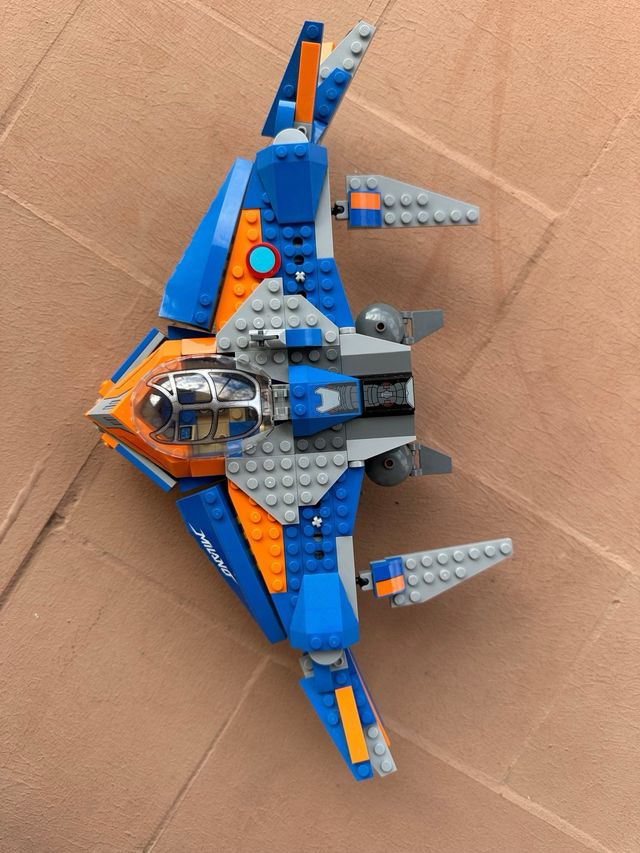 Lego Milano y Monstruo