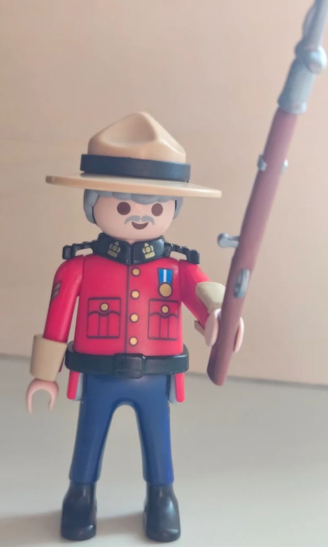 Policía montada Canadá Serie 28 Playmobil NUEVO
