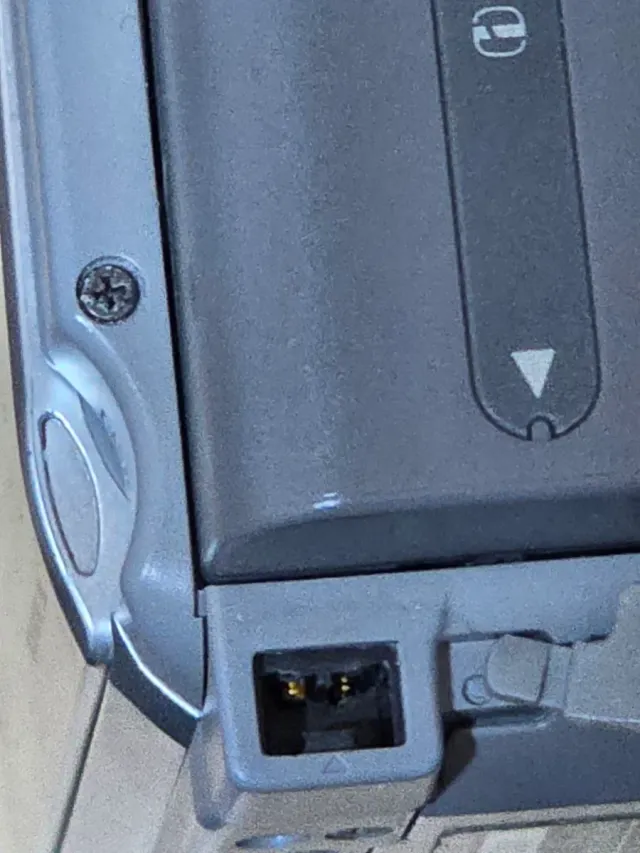 Sony Handycam DCR-HC16E Videocámara Plata