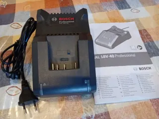 Cargador Bosch 18v/4 Ap carga rapido