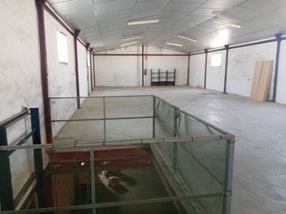 Local comercial en venta en Lucena