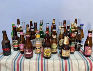 Collezione Bottiglie di Birra Varie