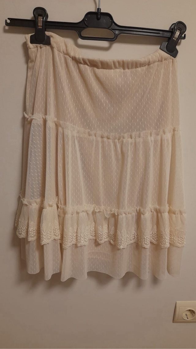 Falda Amichi crema encaje Talla M