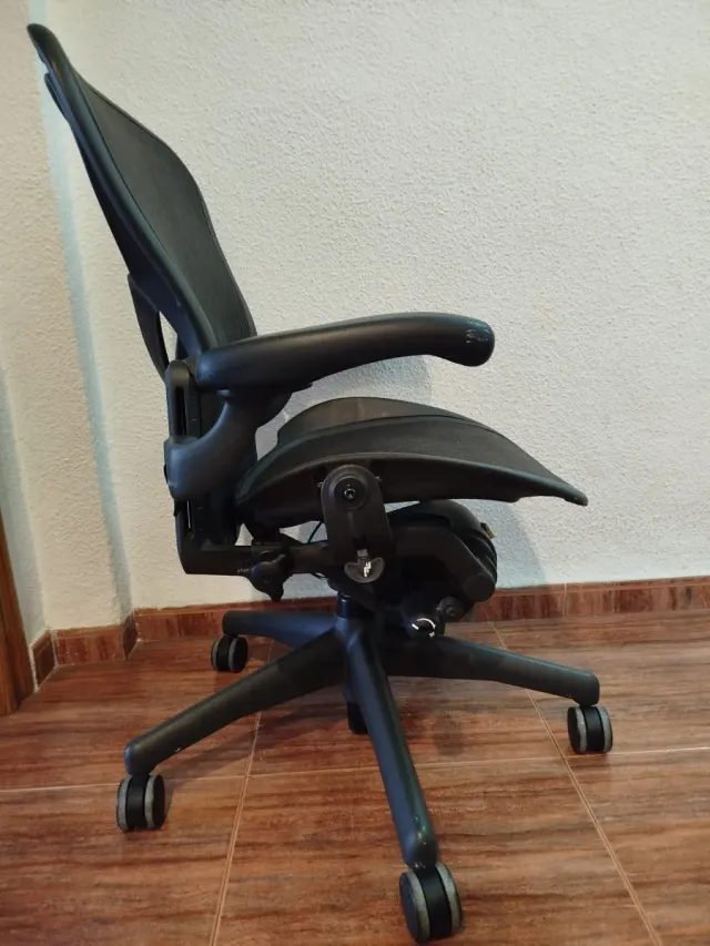 Silla Oficina Herman Miller Negra,modelo A