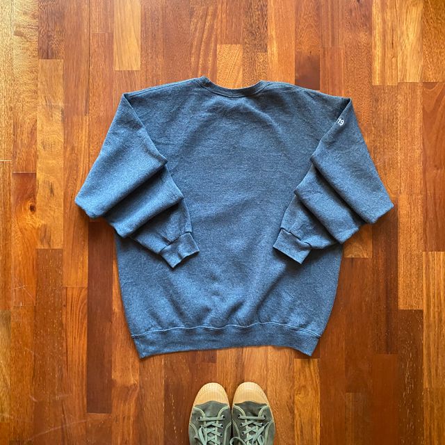 Sudadera Russell sin capucha gris logo bordado L