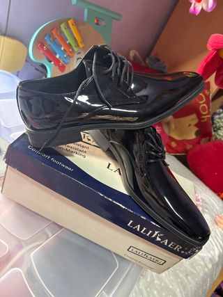 Zapatos charol LALIKAER talla 43 sin estrenar