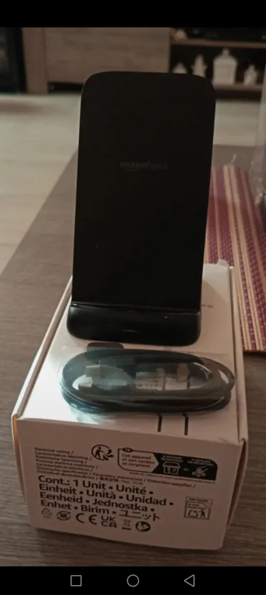 Amazon Basics Stazione Ricarica Wireless