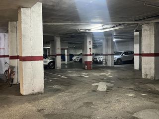 Garaje en venta en Eixample Sud – Migdia en Girona