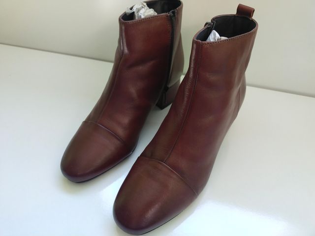 Botines de piel marrón impecables