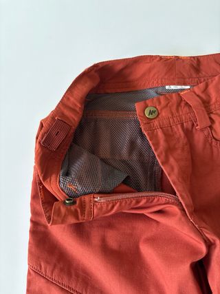 Pantalón trekking niño marrón teja.