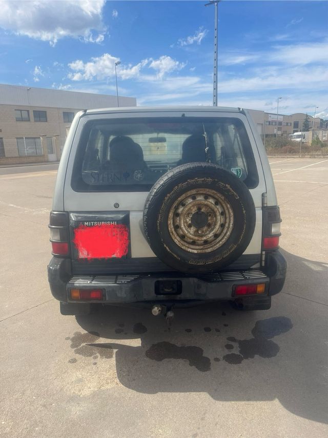 Mitsubishi Montero 1996