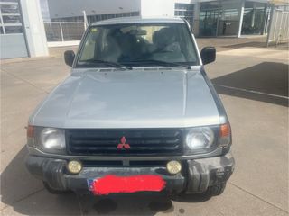 Mitsubishi Montero 1996