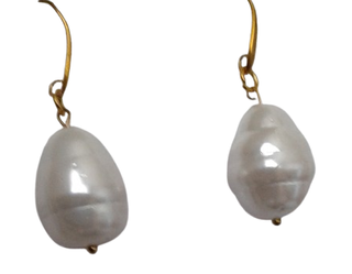 Orecchini pendenti perla bianca oro