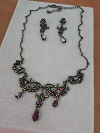 CONJUNTO DE COLLAR Y PENDIENTES VINTAGE