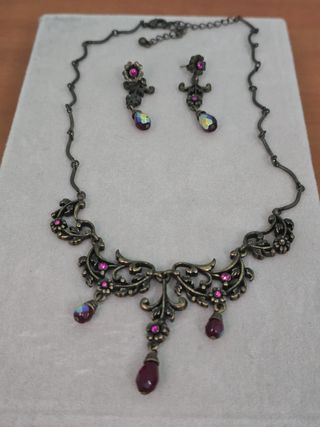 CONJUNTO DE COLLAR Y PENDIENTES VINTAGE