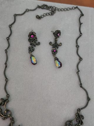 CONJUNTO DE COLLAR Y PENDIENTES VINTAGE