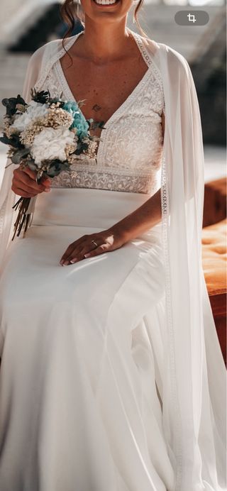 Vestido de Novia Blanco con Capa
